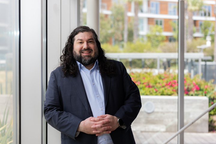 Adam J Schwartz